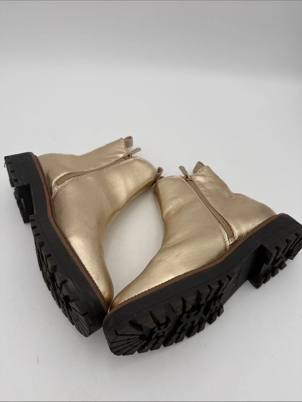 Sam Edelman Metallic Gold Chelsea Booties kid 4 Side Zip casual party Y2K  event